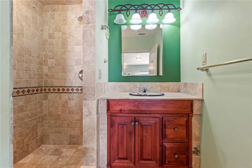 6515 Dimarco Road Tampa FL 33634