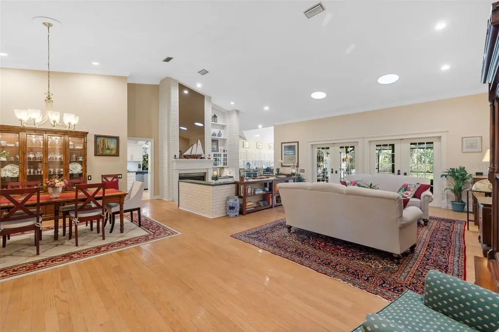 632 Royal Dornock Court Tarpon Springs FL 34688