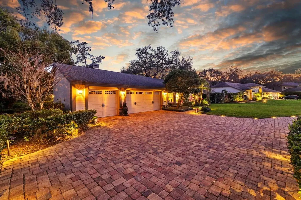 632 Royal Dornock Court Tarpon Springs FL 34688