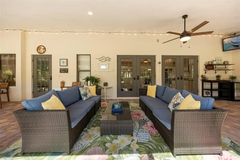 632 Royal Dornock Court Tarpon Springs FL 34688
