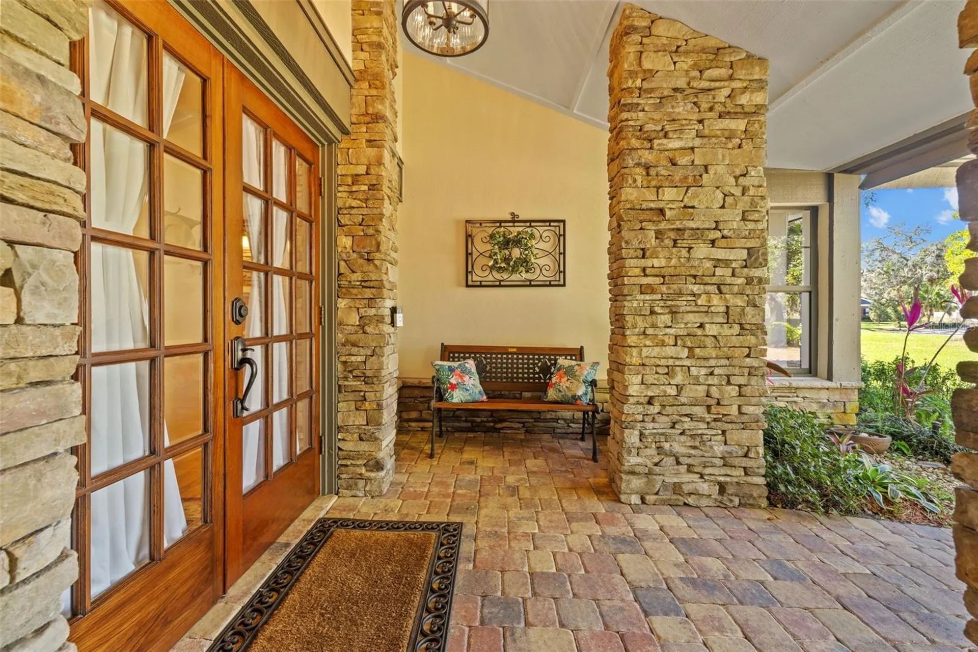 632 Royal Dornock Court Tarpon Springs FL 34688