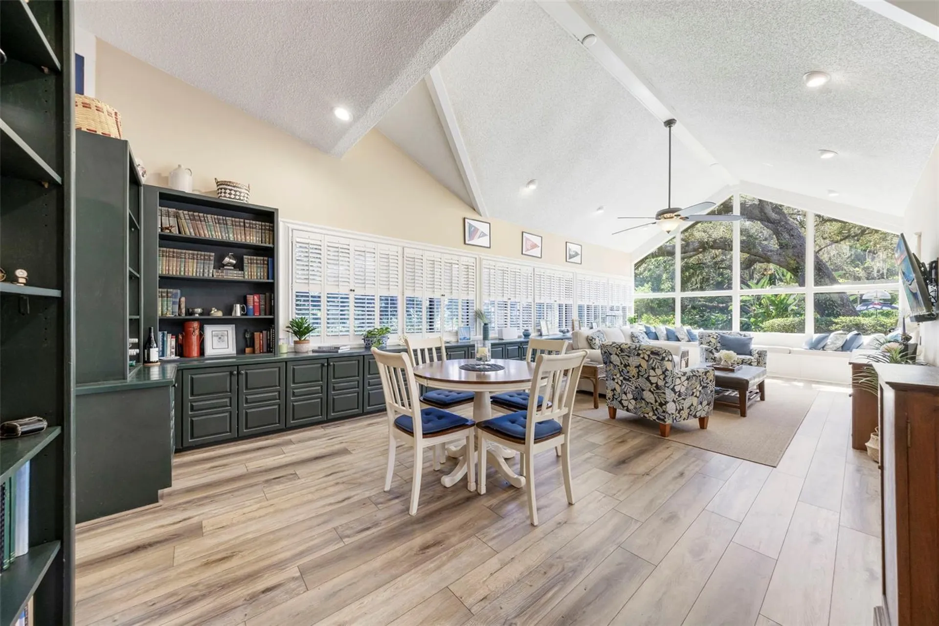 632 Royal Dornock Court Tarpon Springs FL 34688