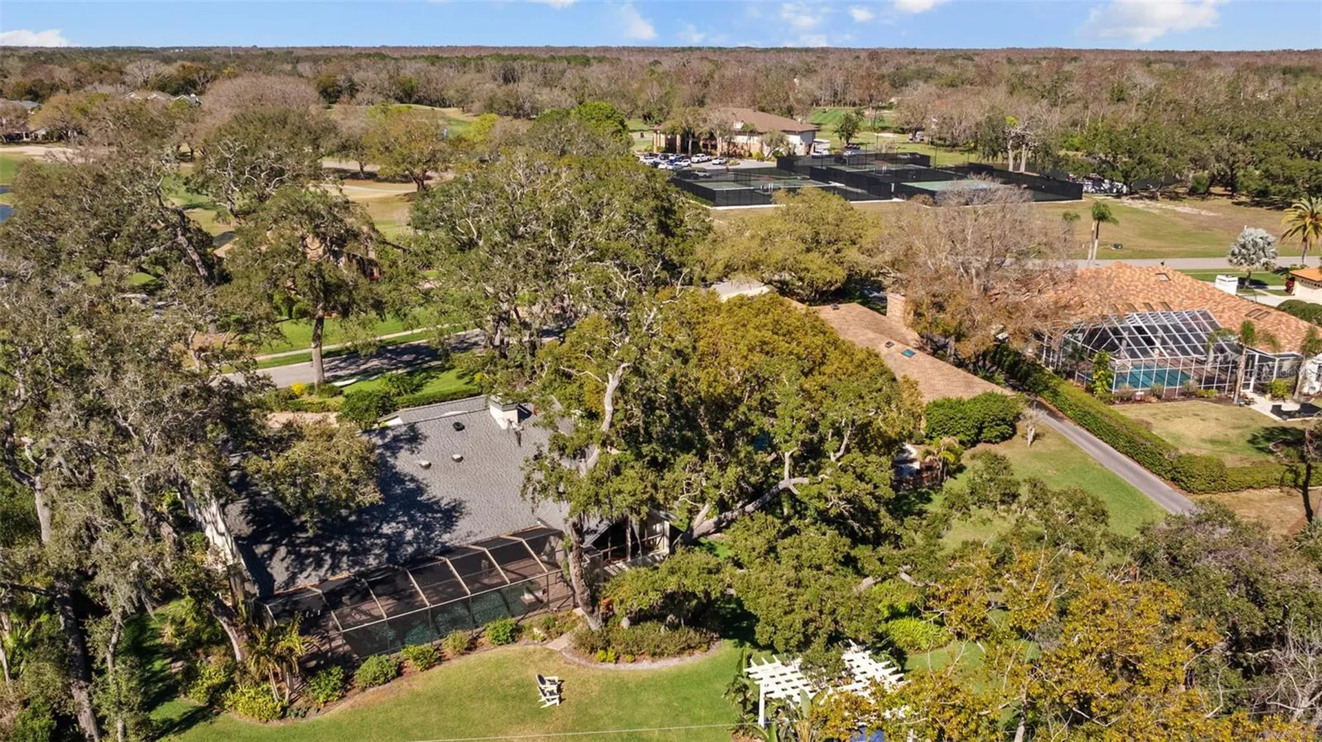 632 Royal Dornock Court Tarpon Springs FL 34688