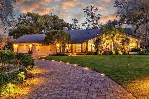 632 Royal Dornock Court Tarpon Springs FL 34688