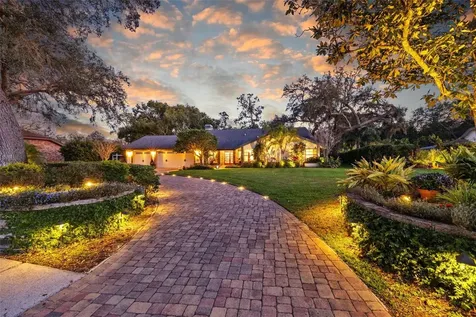 632 Royal Dornock Court Tarpon Springs FL 34688