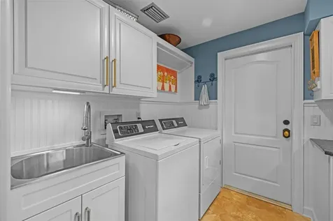 632 Royal Dornock Court Tarpon Springs FL 34688