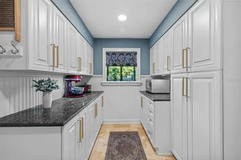 632 Royal Dornock Court Tarpon Springs FL 34688