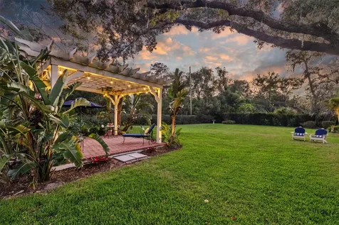 632 Royal Dornock Court Tarpon Springs FL 34688