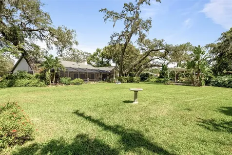 632 Royal Dornock Court Tarpon Springs FL 34688