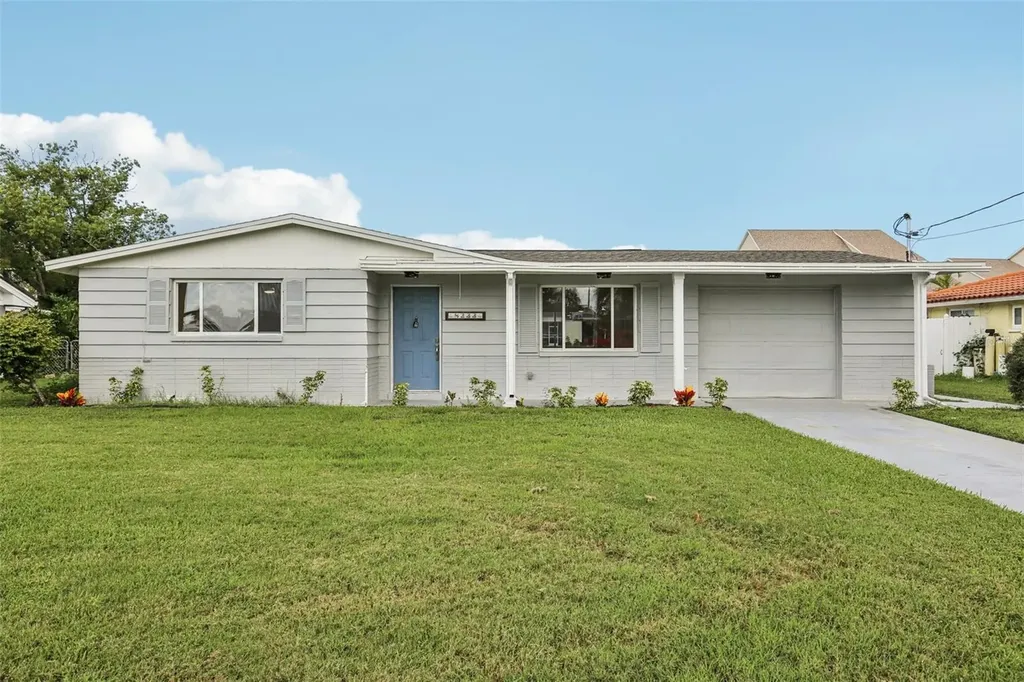 8233 Channel Drive Port Richey FL 34668