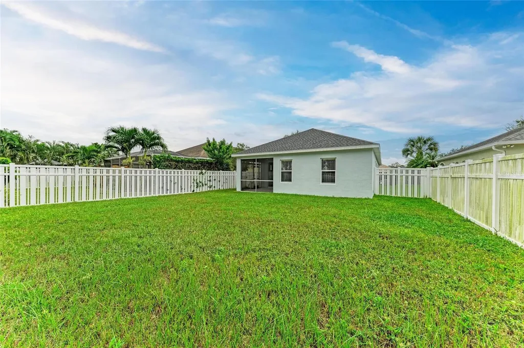 5234 Aqua Breeze Drive Bradenton FL 34208