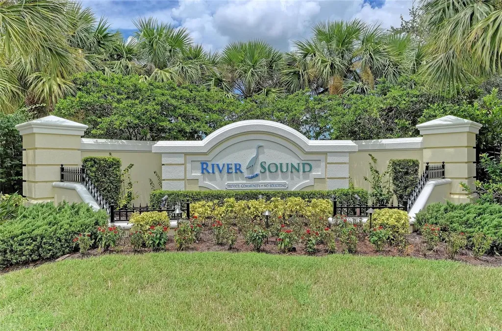 5234 Aqua Breeze Drive Bradenton FL 34208