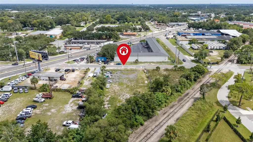 140 S Hawthorne Avenue Apopka FL 32703
