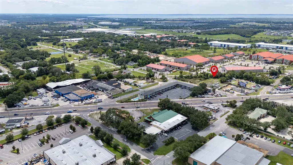140 S Hawthorne Avenue Apopka FL 32703