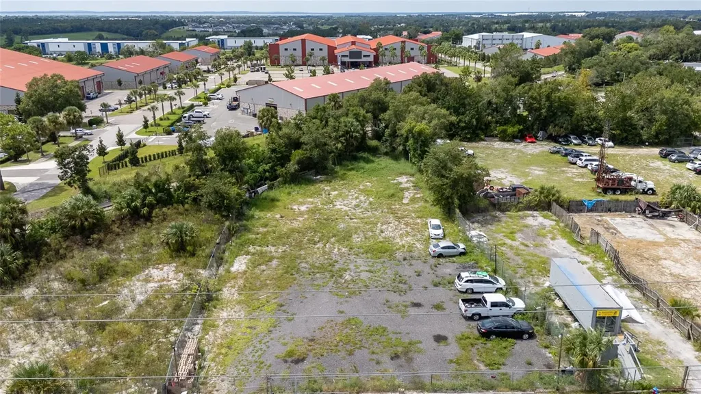 140 S Hawthorne Avenue Apopka FL 32703