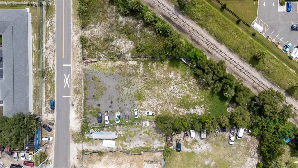 140 S Hawthorne Avenue Apopka FL 32703
