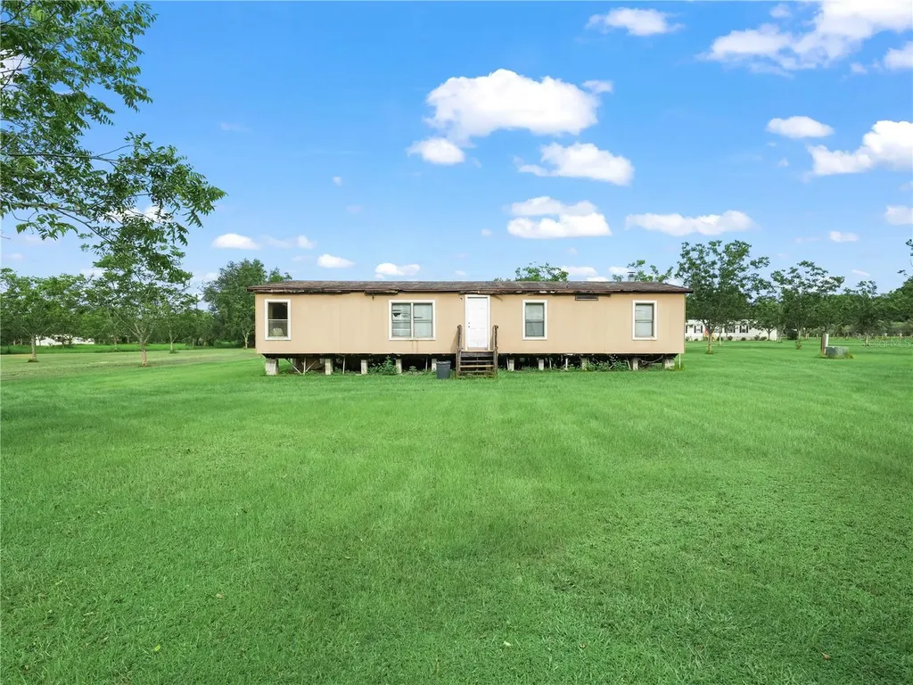 8564 Carey Road Lithia FL 33547