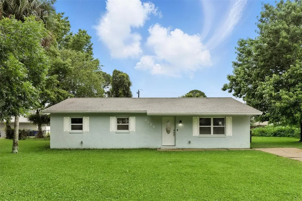 3229 Sabal Palm Drive Edgewater FL 32141