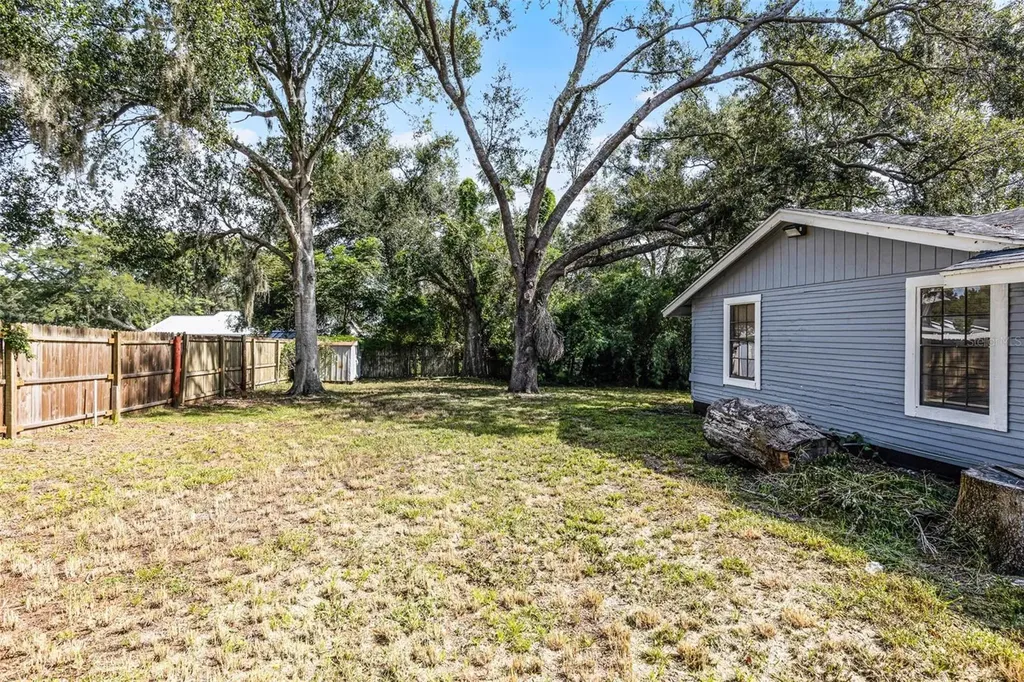 697 E Anderson Road Groveland FL 34736