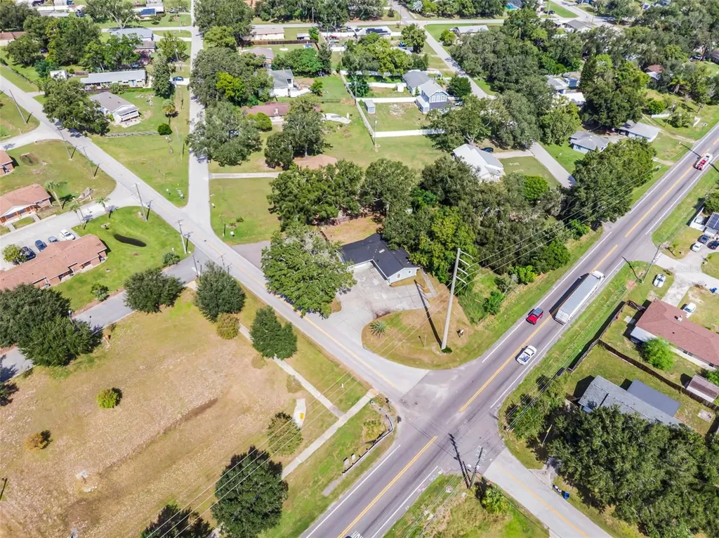 697 E Anderson Road Groveland FL 34736