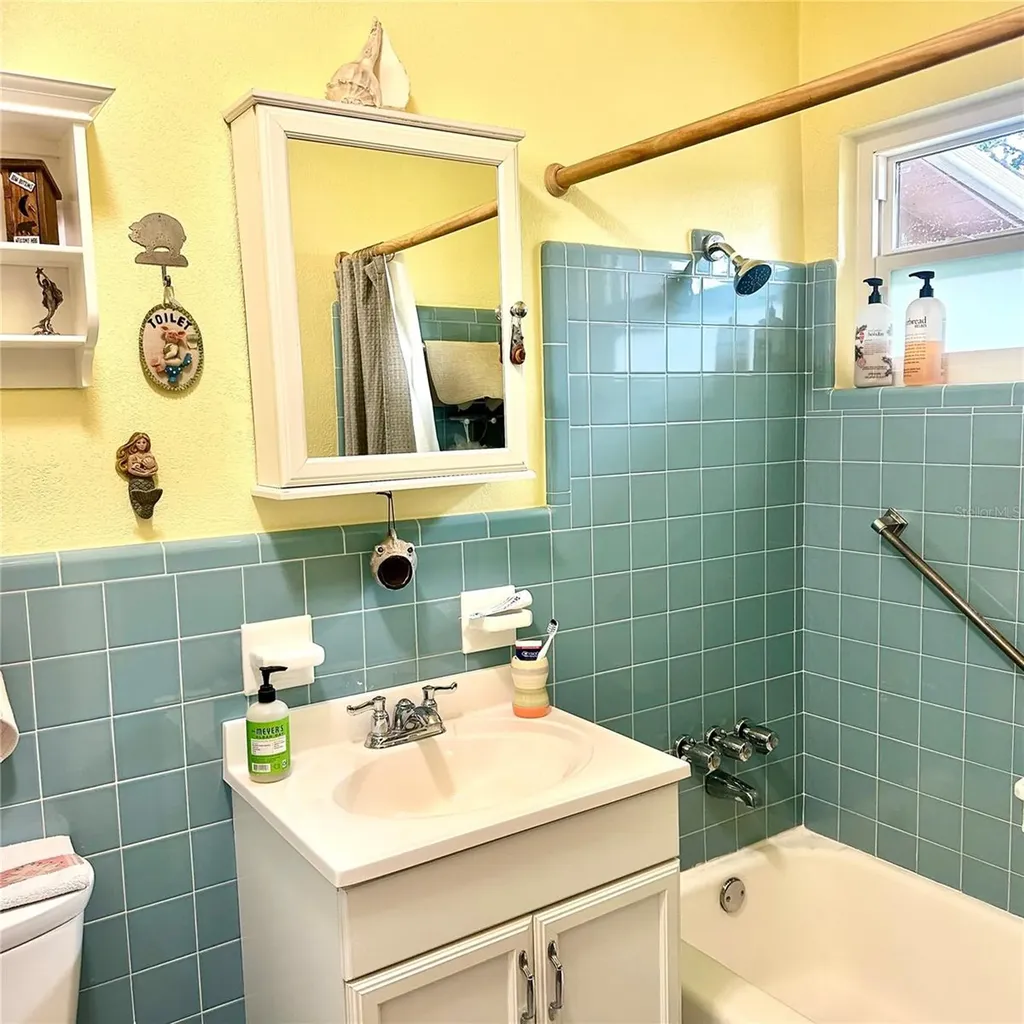 8704 N Rome Avenue Tampa FL 33604