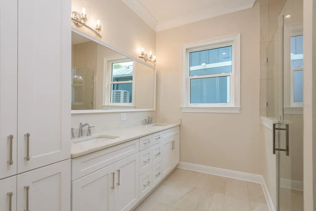 35 Acacia Street Tarpon Springs FL 34689