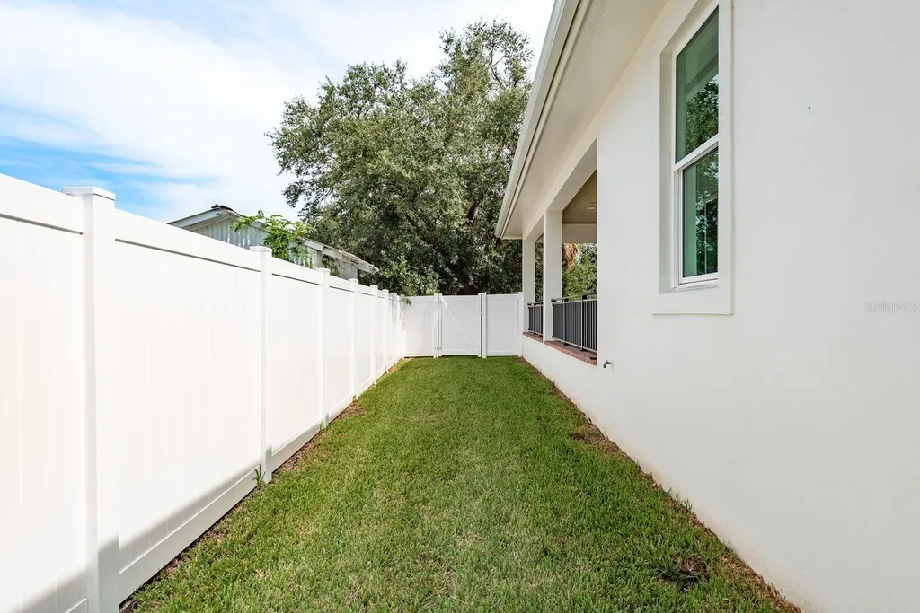 35 Acacia Street Tarpon Springs FL 34689