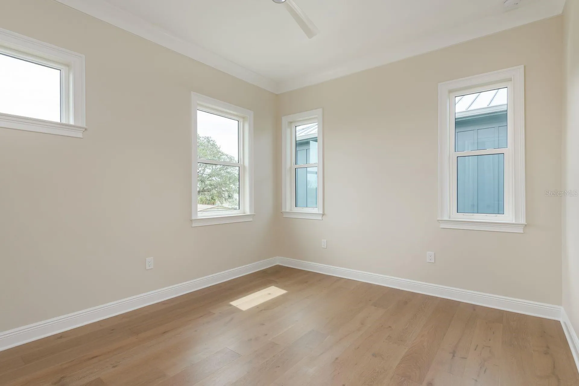 35 Acacia Street Tarpon Springs FL 34689