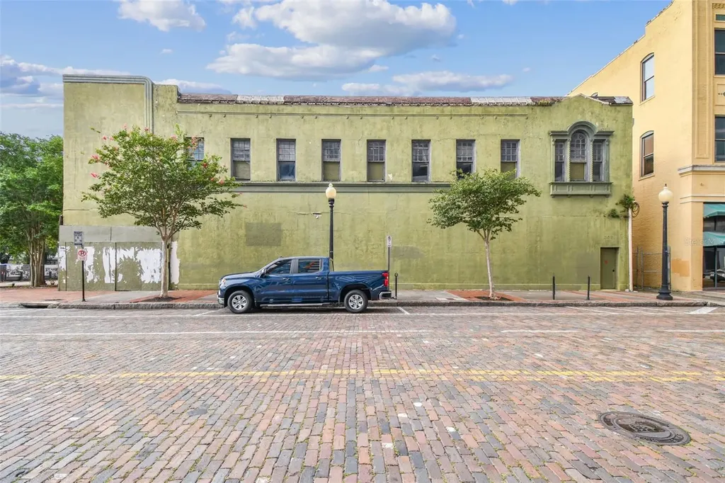 1001 N Franklin Street Tampa FL 33602