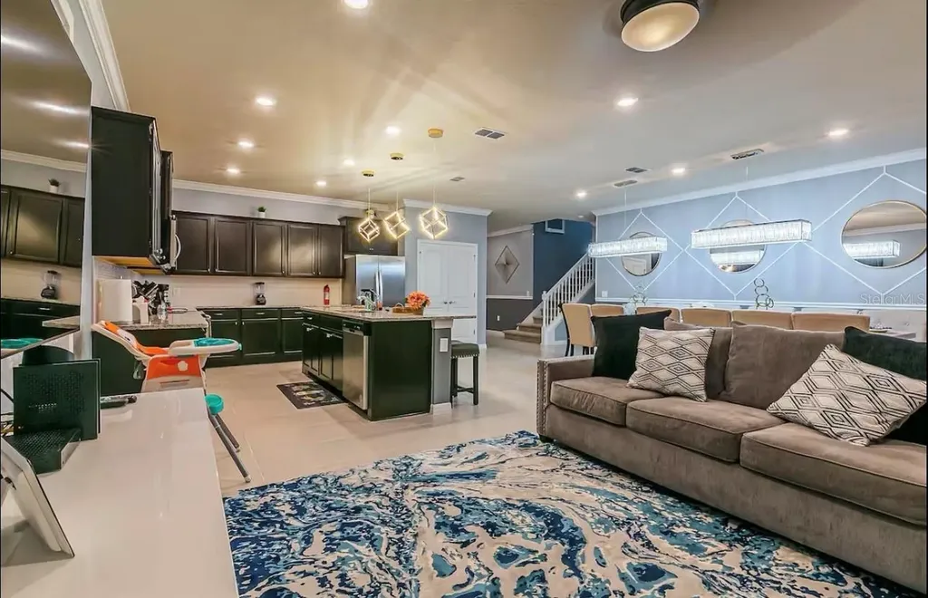 2280 Lelani Circle Davenport FL 33897