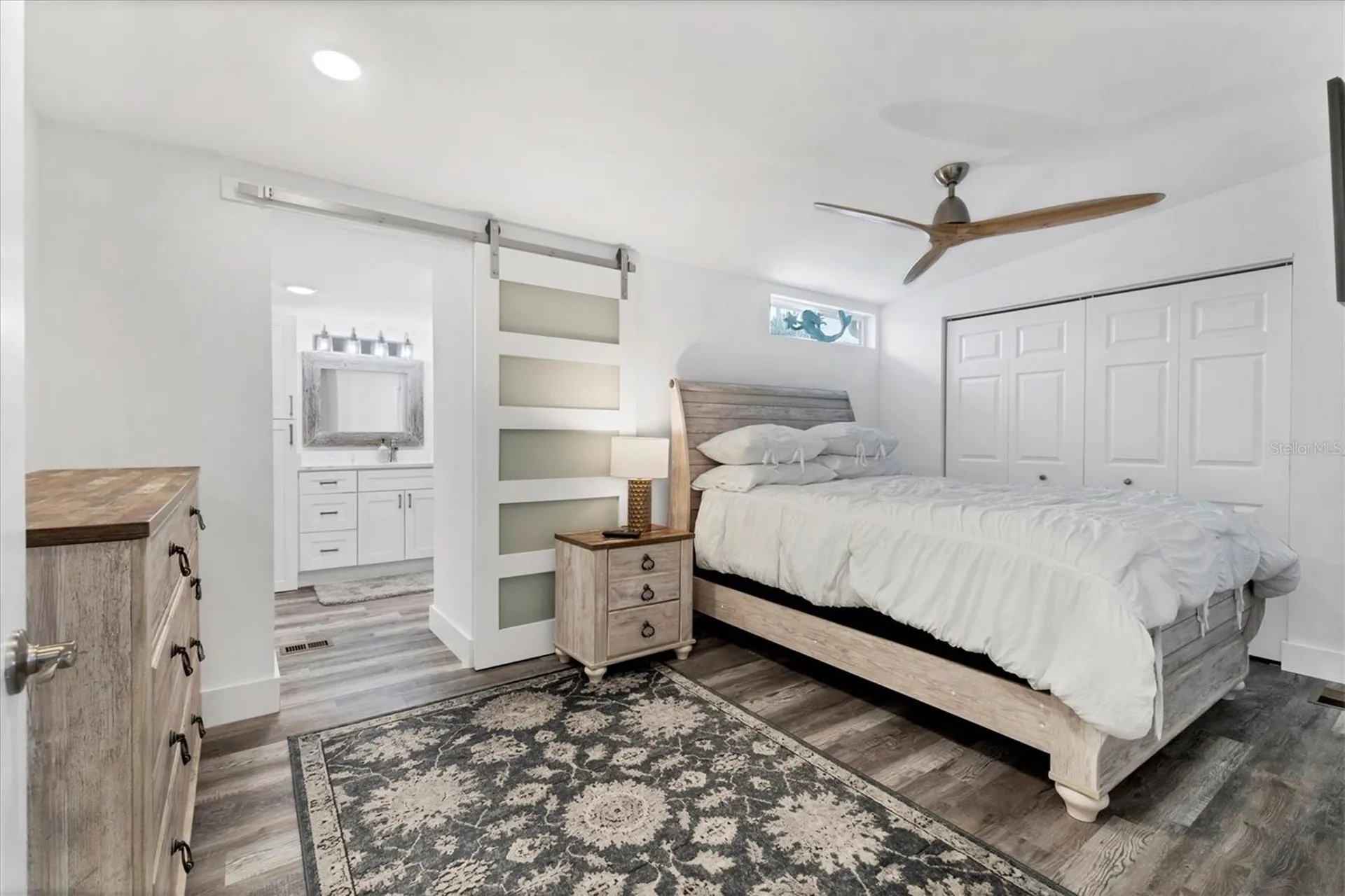 2009 Iowa Avenue Bradenton FL 34207