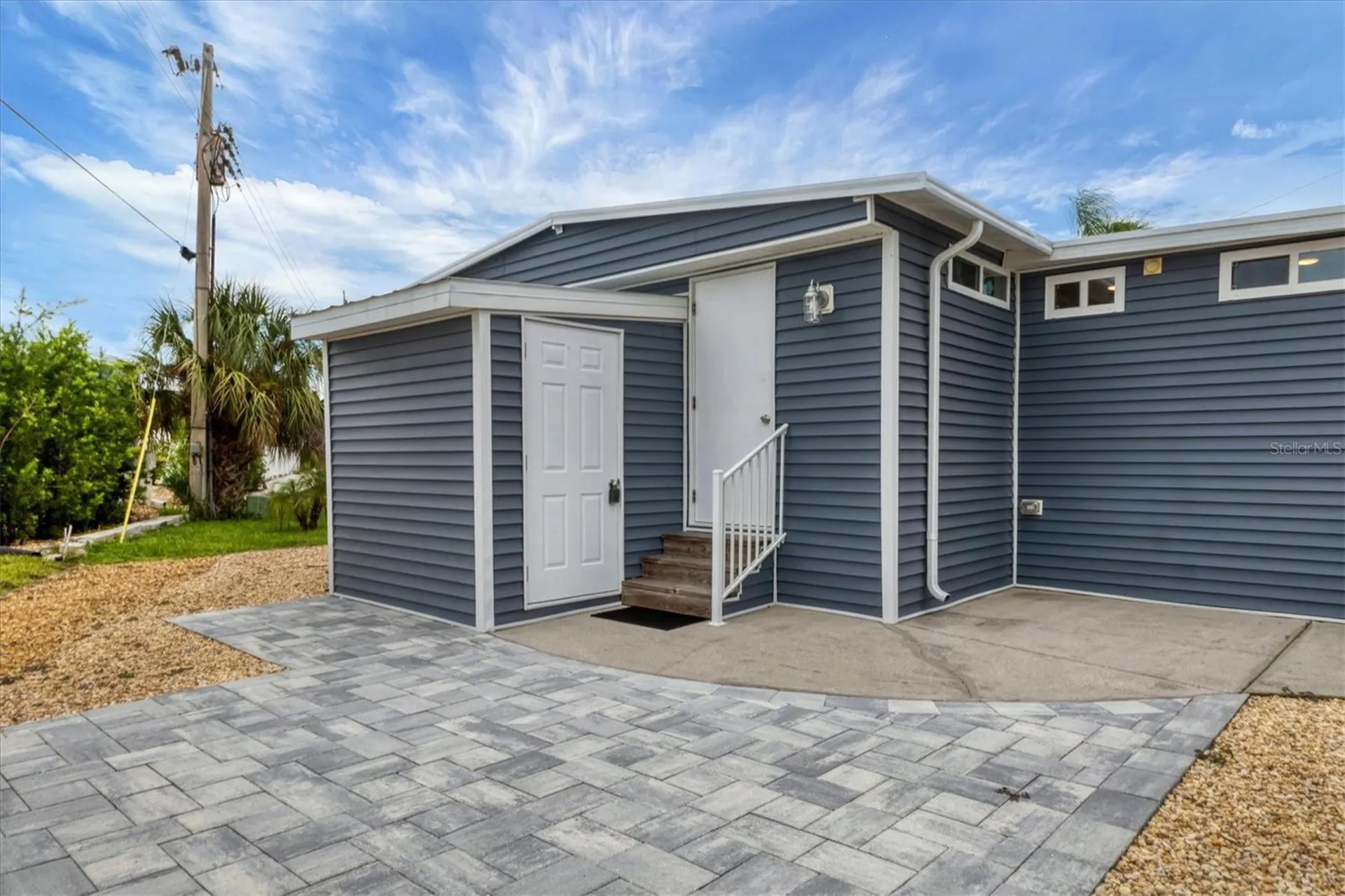 2009 Iowa Avenue Bradenton FL 34207