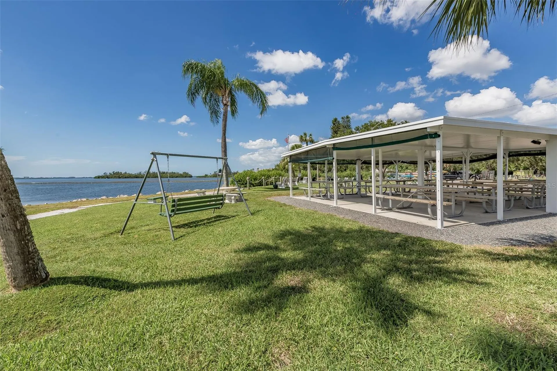 2009 Iowa Avenue Bradenton FL 34207