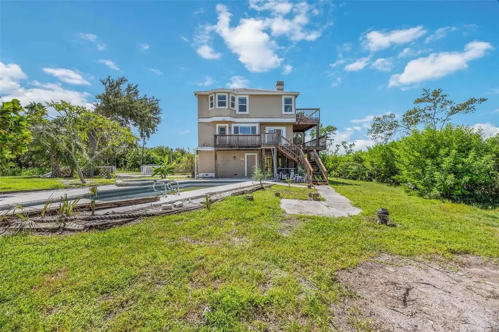 1460 Bayshore Drive Terra Ceia FL 34250