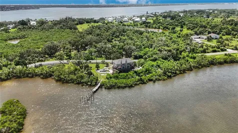 1460 Bayshore Drive Terra Ceia FL 34250