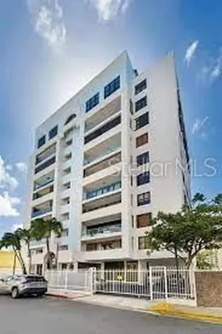 Cond Esmeralda #7 Calle Amapola Carolina PR 00979
