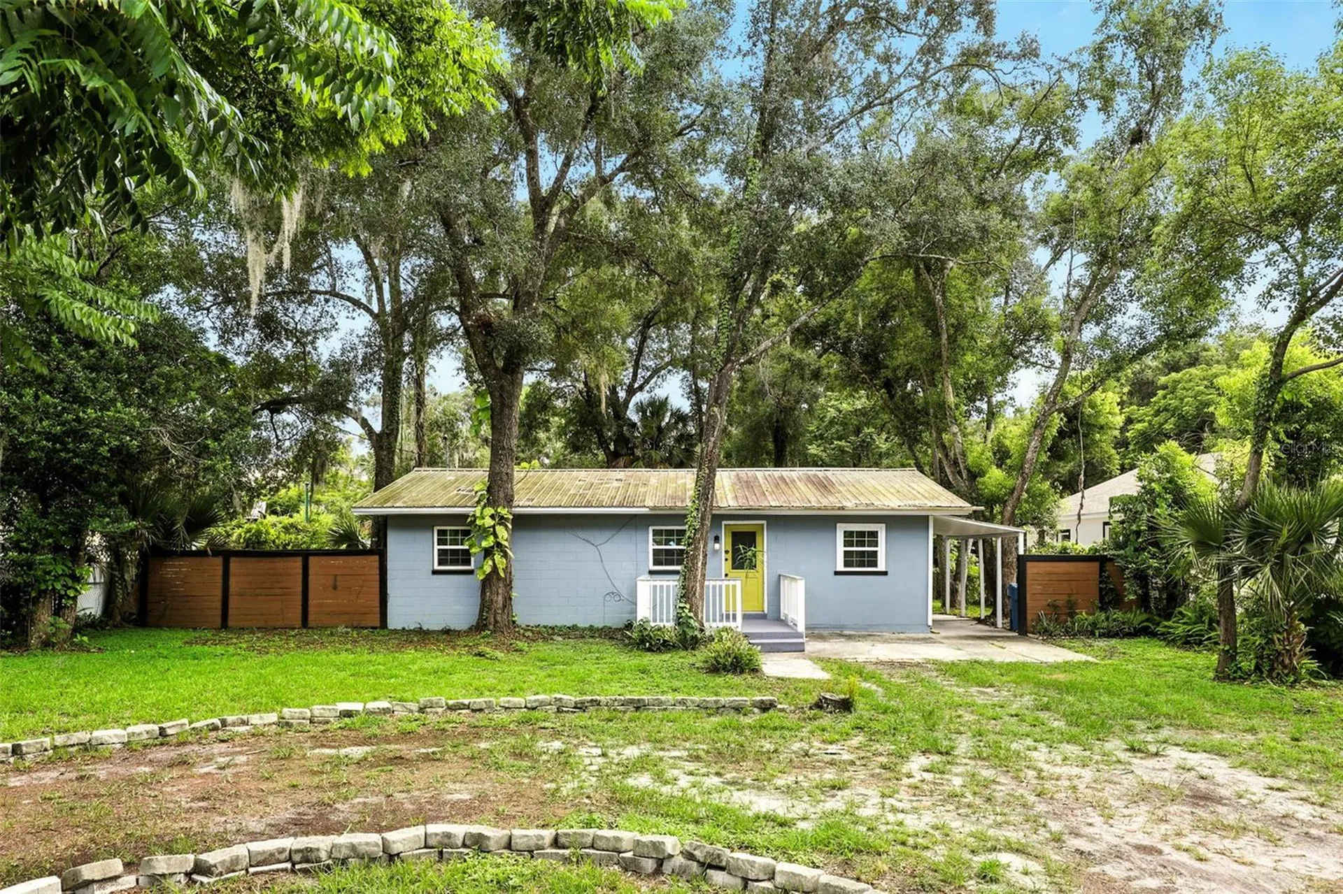 1412 E Voorhis Avenue Deland FL 32724
