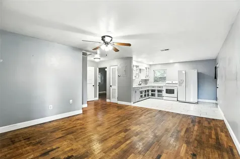 1412 E Voorhis Avenue Deland FL 32724