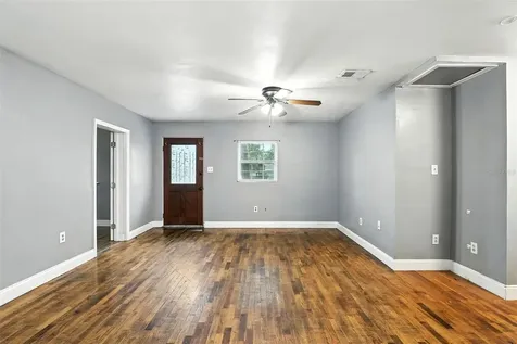 1412 E Voorhis Avenue Deland FL 32724