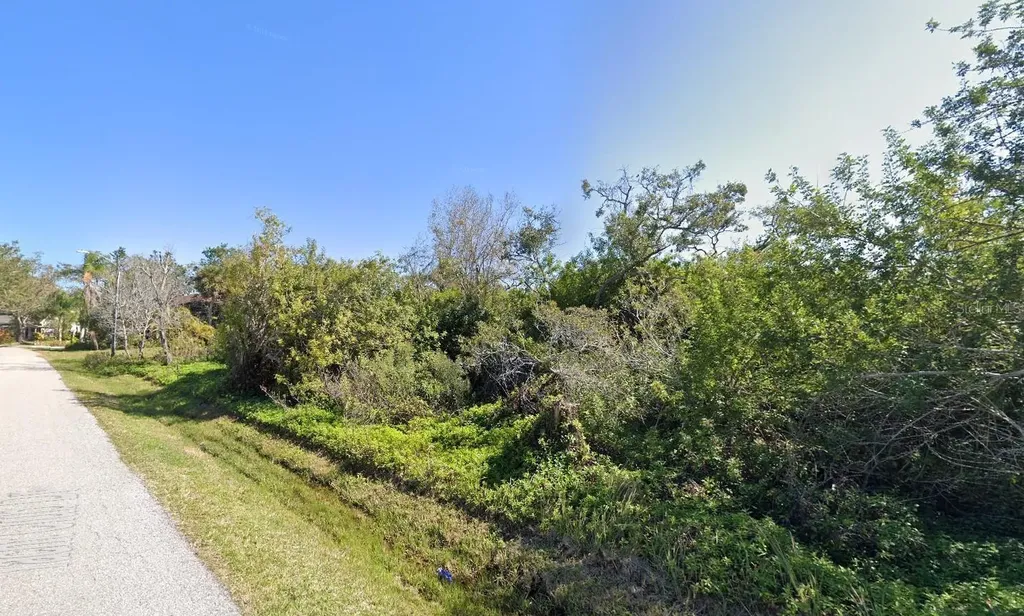 Yacht Club Drive Venice FL 34293
