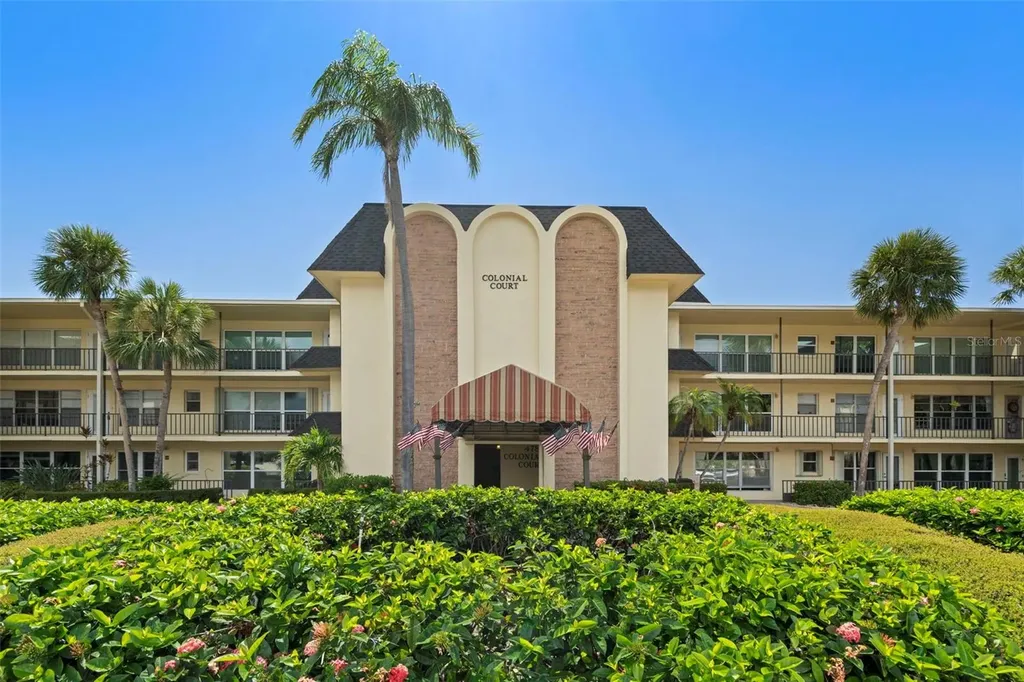 4780 Cove Circle St Petersburg FL 33708