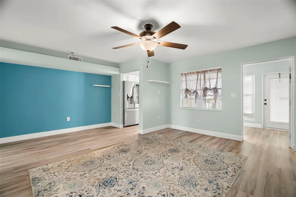4780 Cove Circle St Petersburg FL 33708