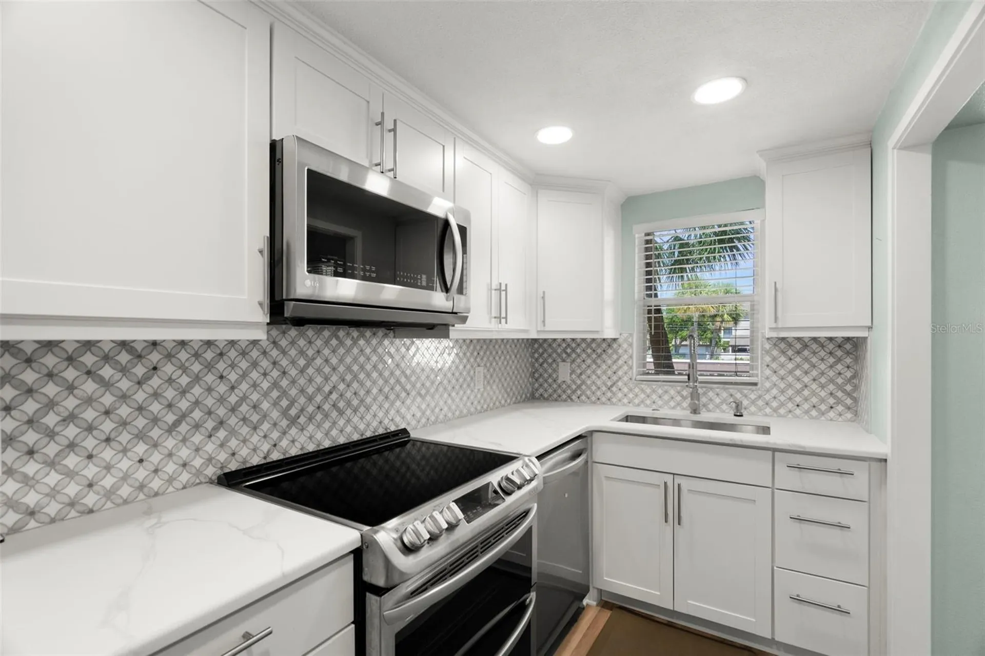 4780 Cove Circle St Petersburg FL 33708