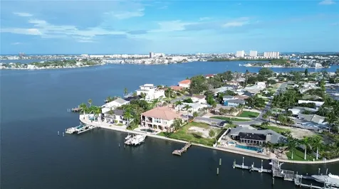 2000 Dolphin Boulevard S St Petersburg FL 33707
