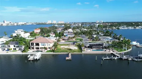 2000 Dolphin Boulevard S St Petersburg FL 33707