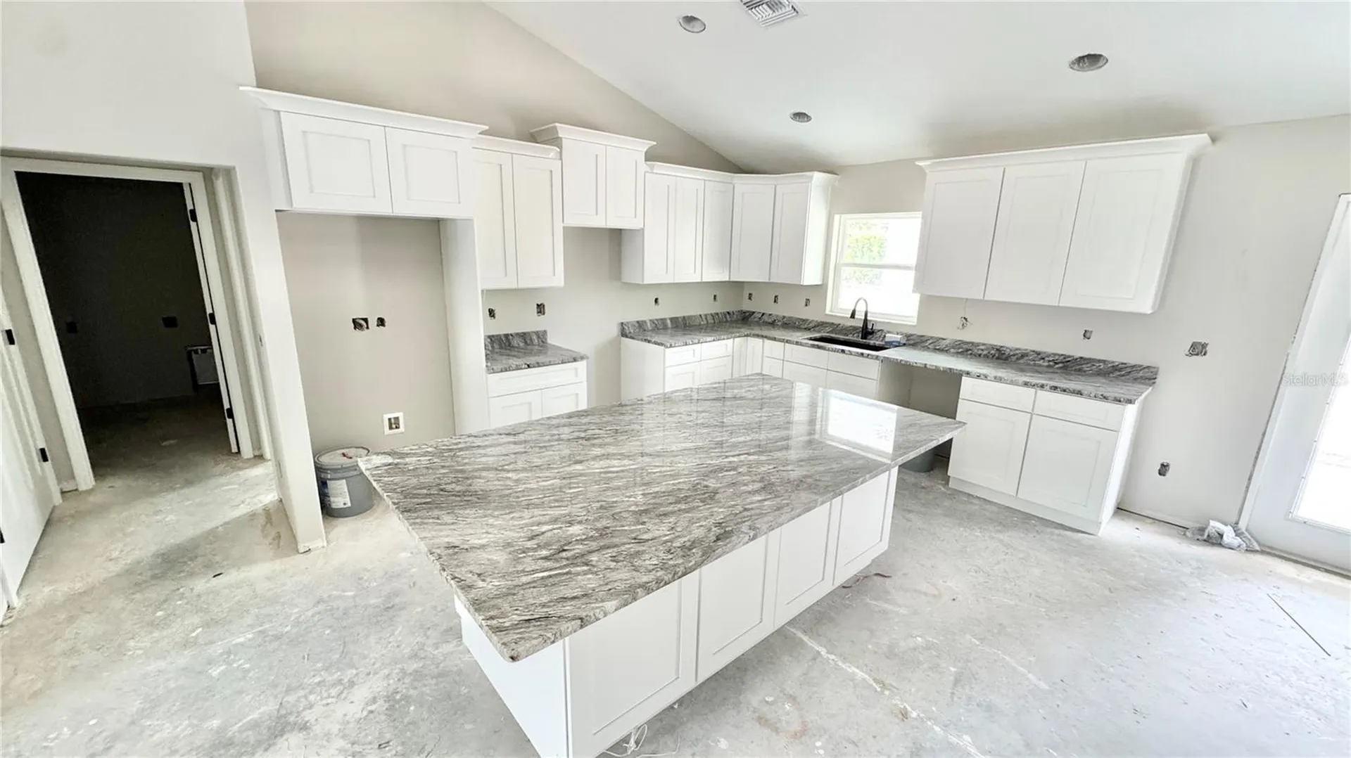 6689 SW 179th Court Road Dunnellon FL 34432
