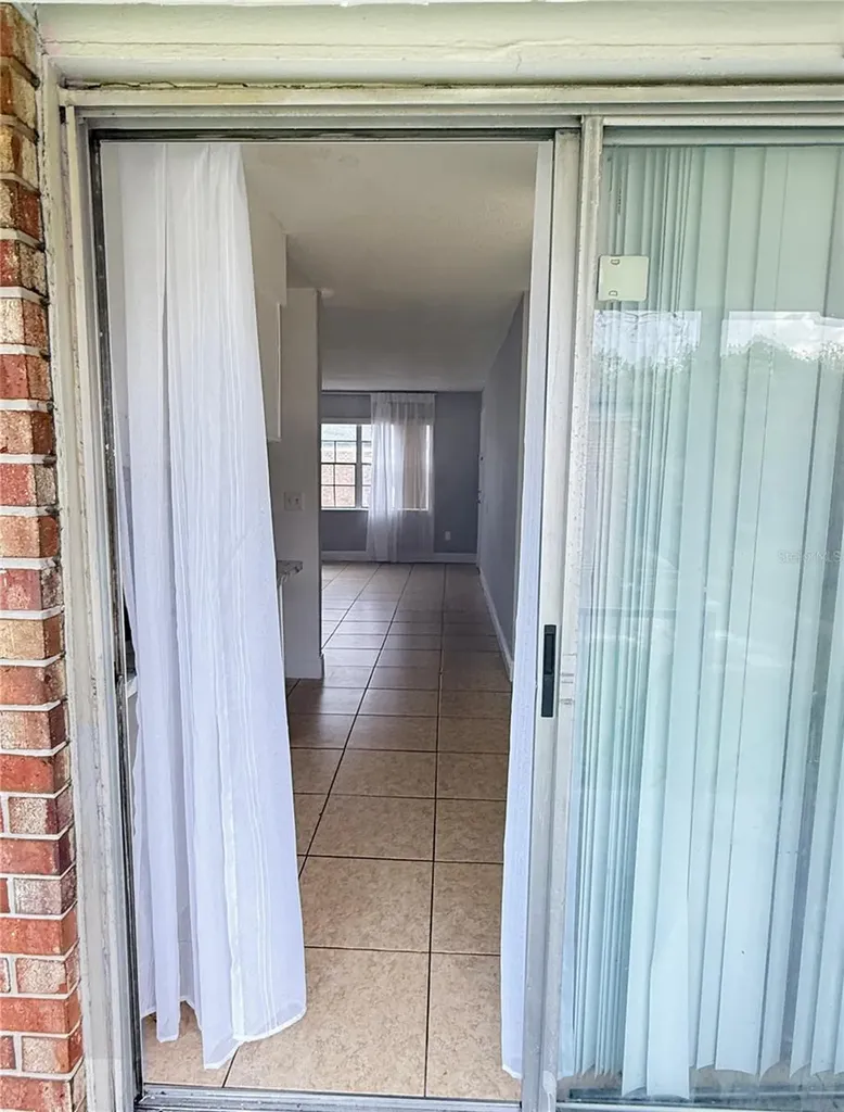 5325 Curry Ford Road Orlando FL 32812