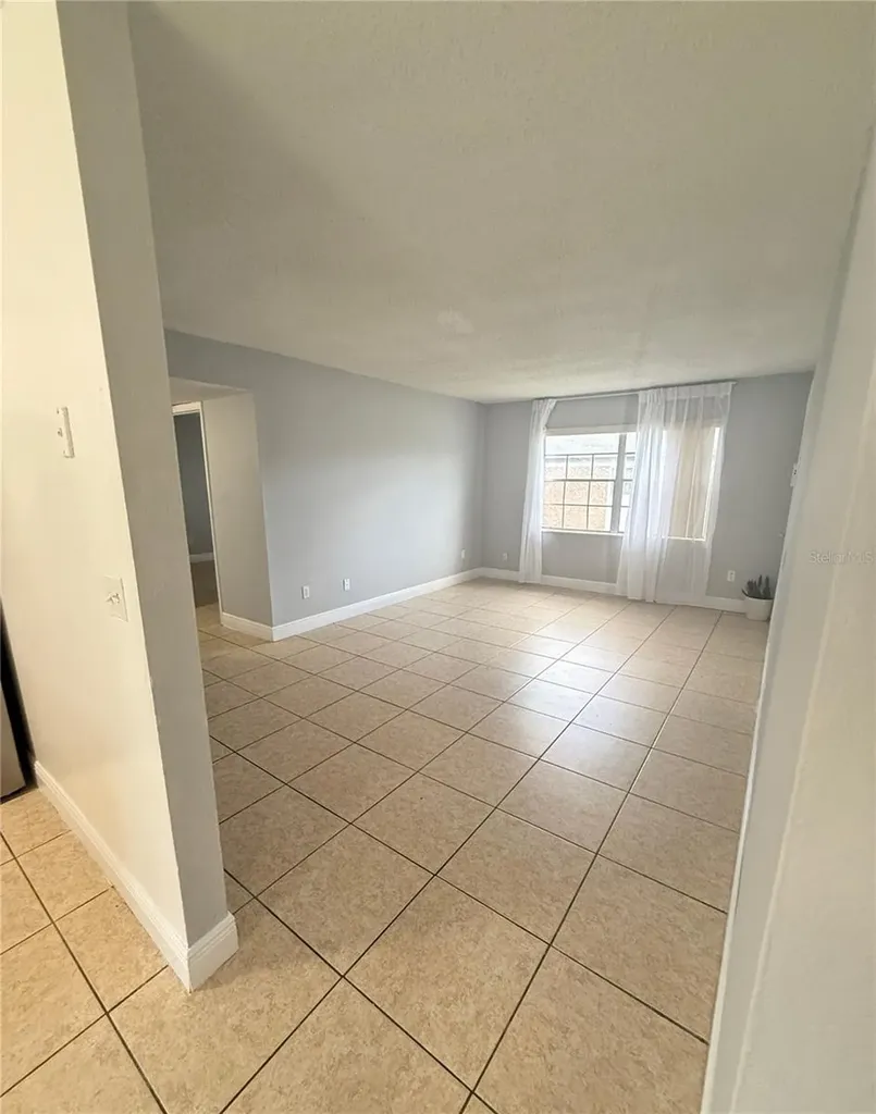 5325 Curry Ford Road Orlando FL 32812