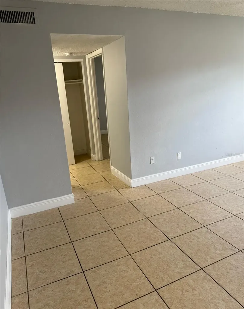 5325 Curry Ford Road Orlando FL 32812