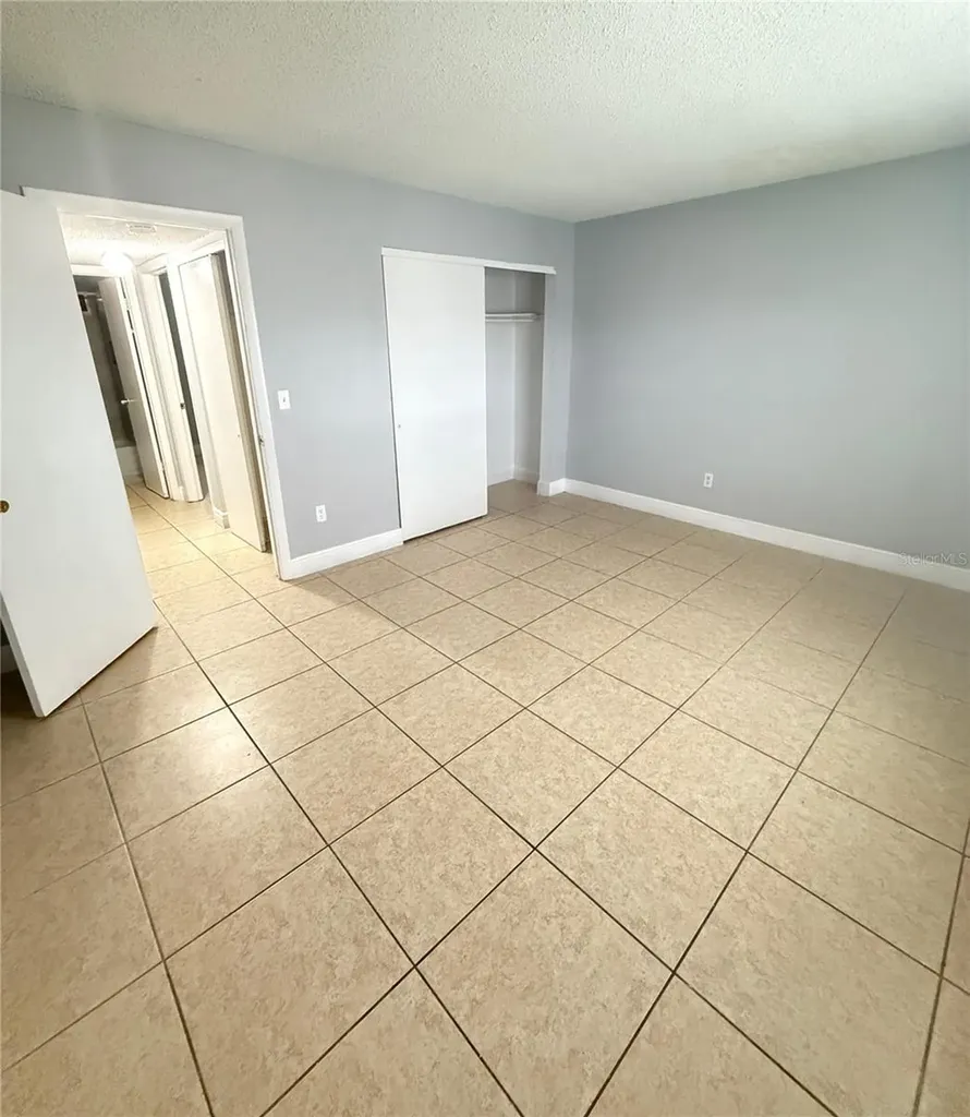 5325 Curry Ford Road Orlando FL 32812
